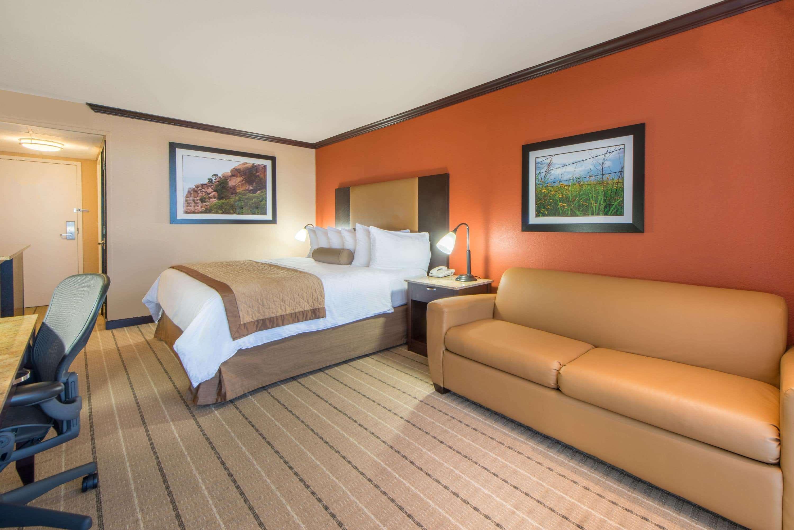Wyndham Garden Oklahoma City Resort & Conference Hotel Near Airport, Fairgrounds Paycom & I40 Exterior foto