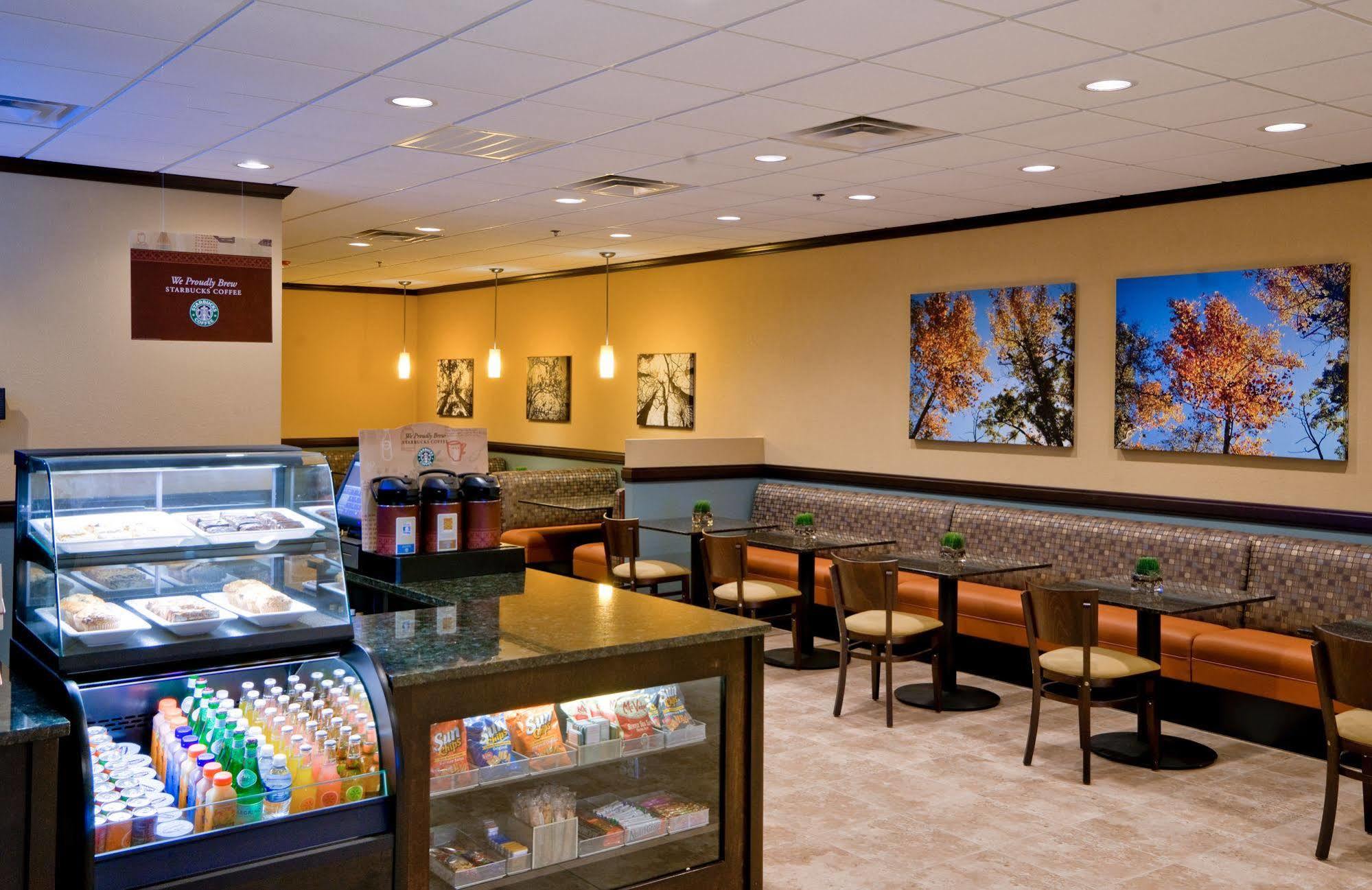 Wyndham Garden Oklahoma City Resort & Conference Hotel Near Airport, Fairgrounds Paycom & I40 Restaurante foto