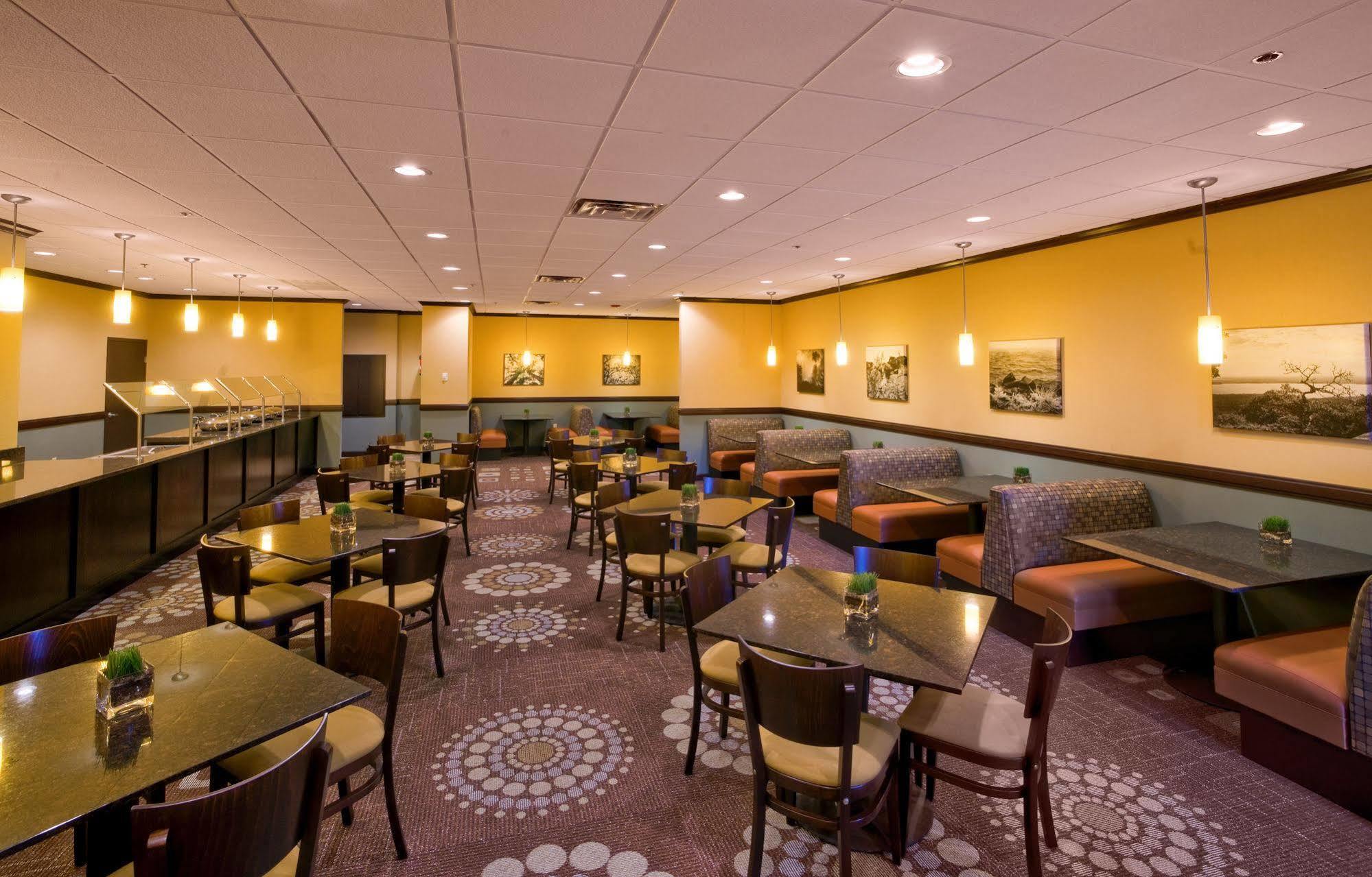 Wyndham Garden Oklahoma City Resort & Conference Hotel Near Airport, Fairgrounds Paycom & I40 Exterior foto