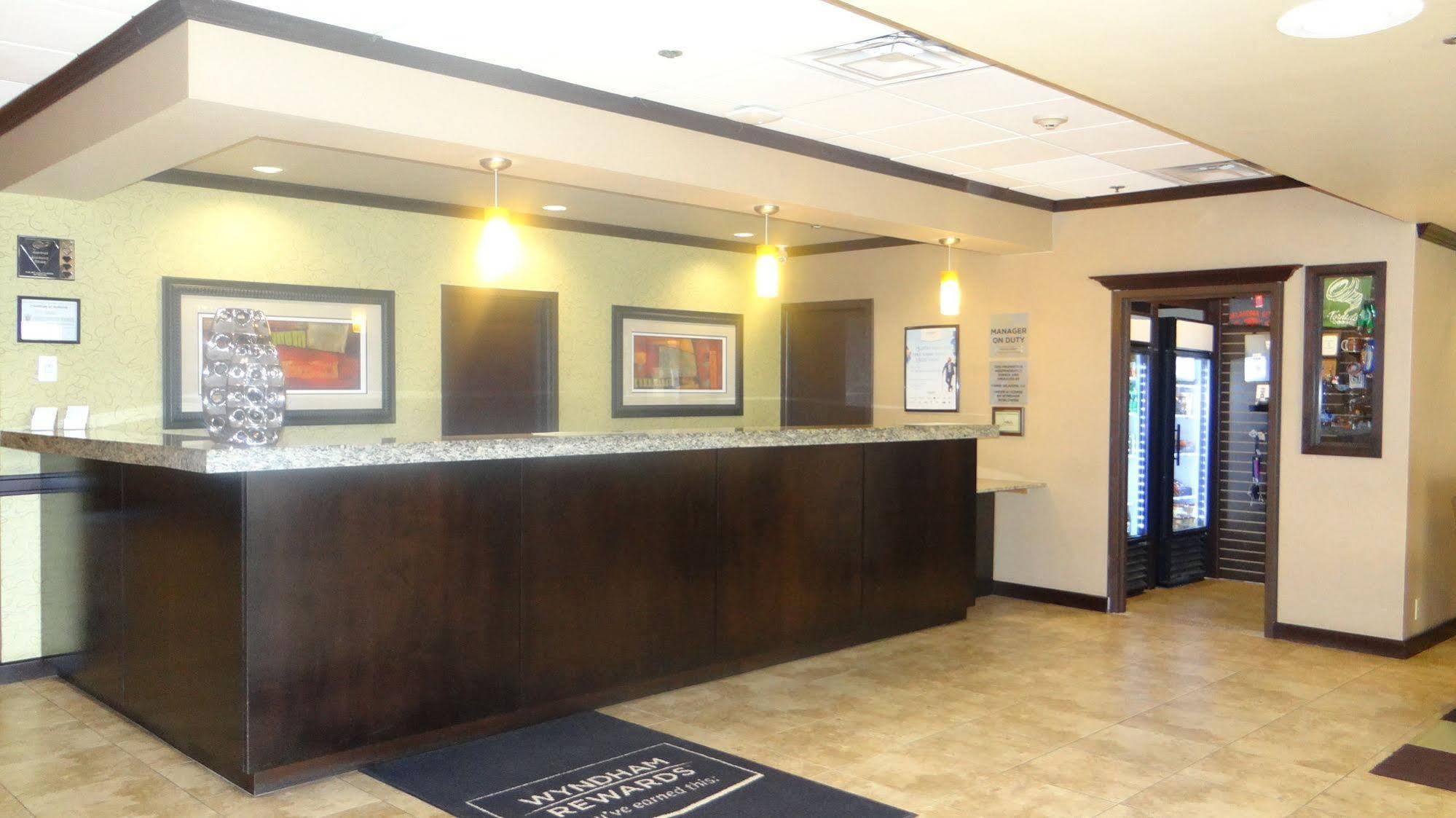 Wyndham Garden Oklahoma City Resort & Conference Hotel Near Airport, Fairgrounds Paycom & I40 Exterior foto