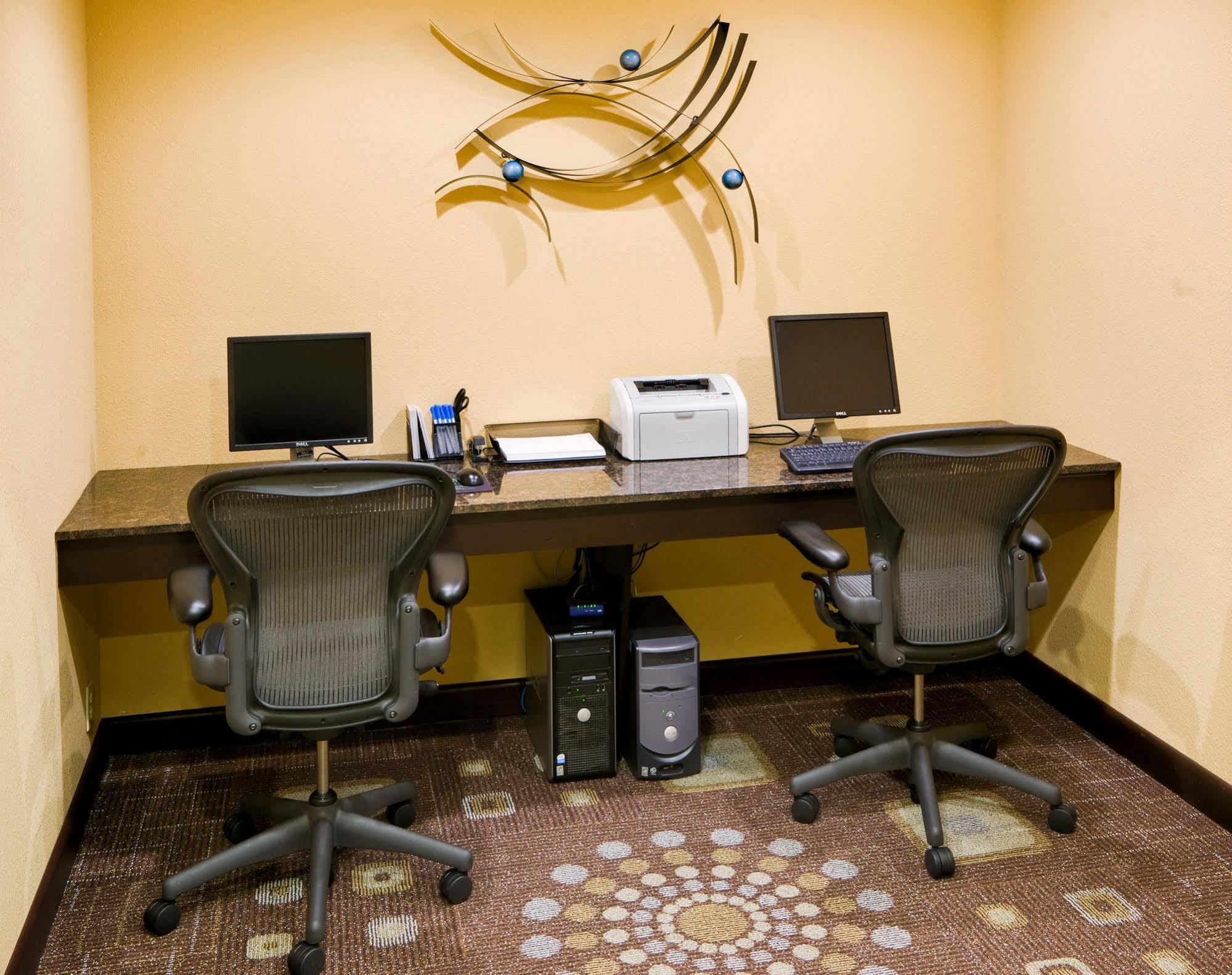 Wyndham Garden Oklahoma City Resort & Conference Hotel Near Airport, Fairgrounds Paycom & I40 Exterior foto