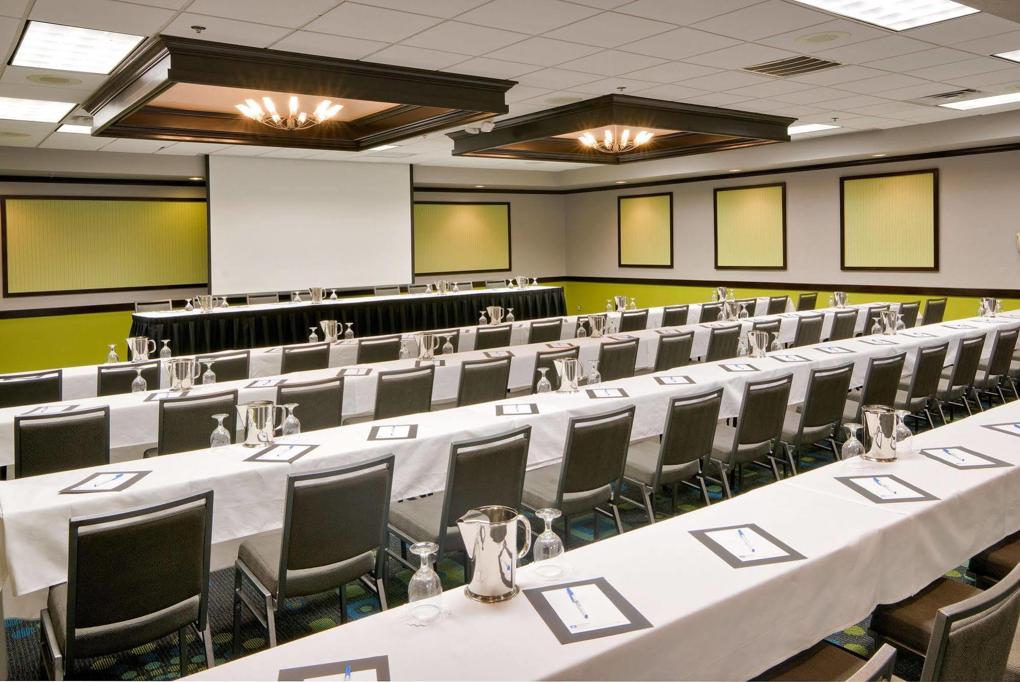 Wyndham Garden Oklahoma City Resort & Conference Hotel Near Airport, Fairgrounds Paycom & I40 Exterior foto